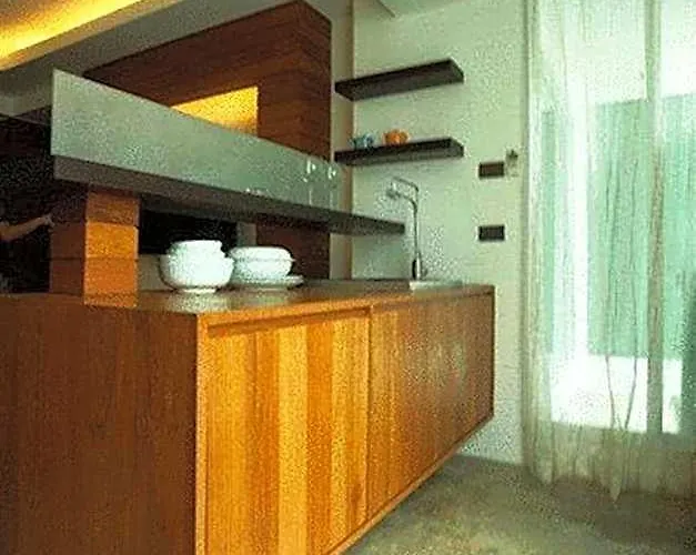 Baannueng At Aree 5 Aparthotel 3*